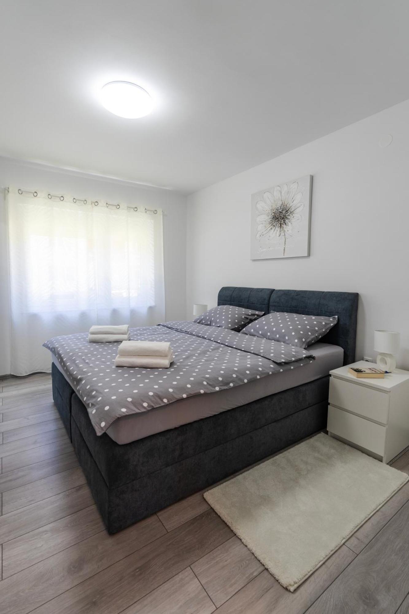Lusi Apartment Otocac Ngoại thất bức ảnh