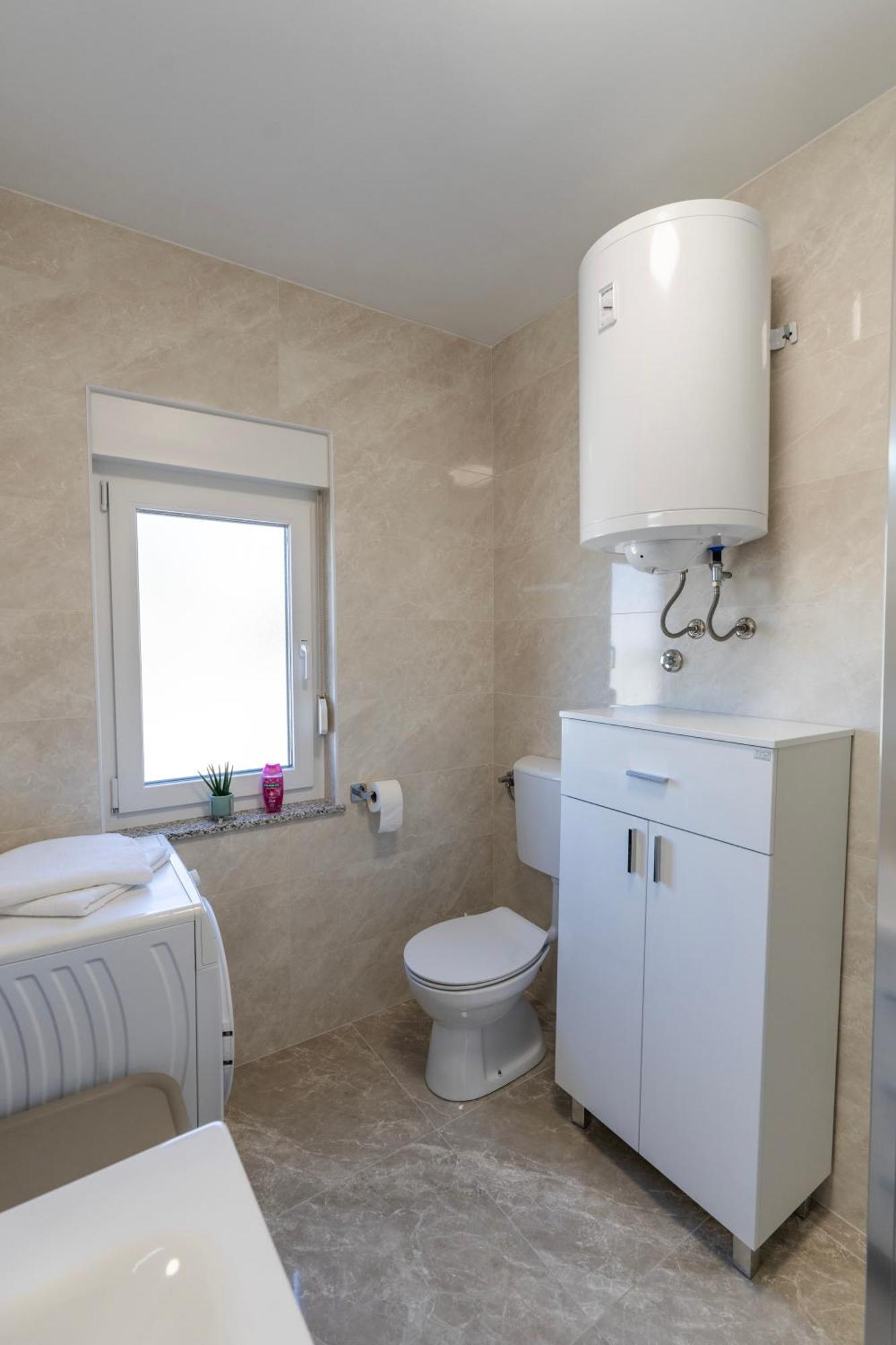 Lusi Apartment Otocac Ngoại thất bức ảnh