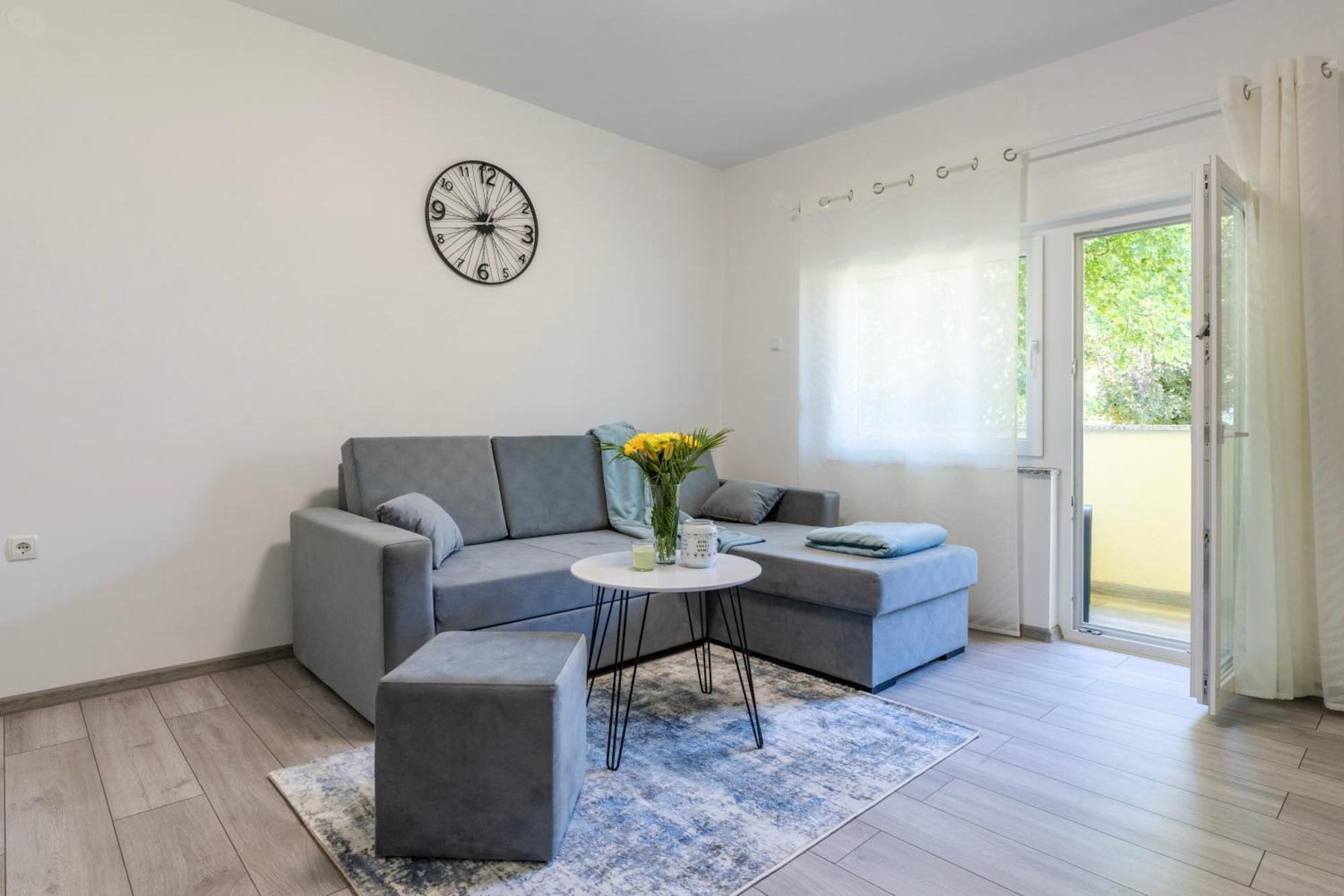 Lusi Apartment Otocac Ngoại thất bức ảnh
