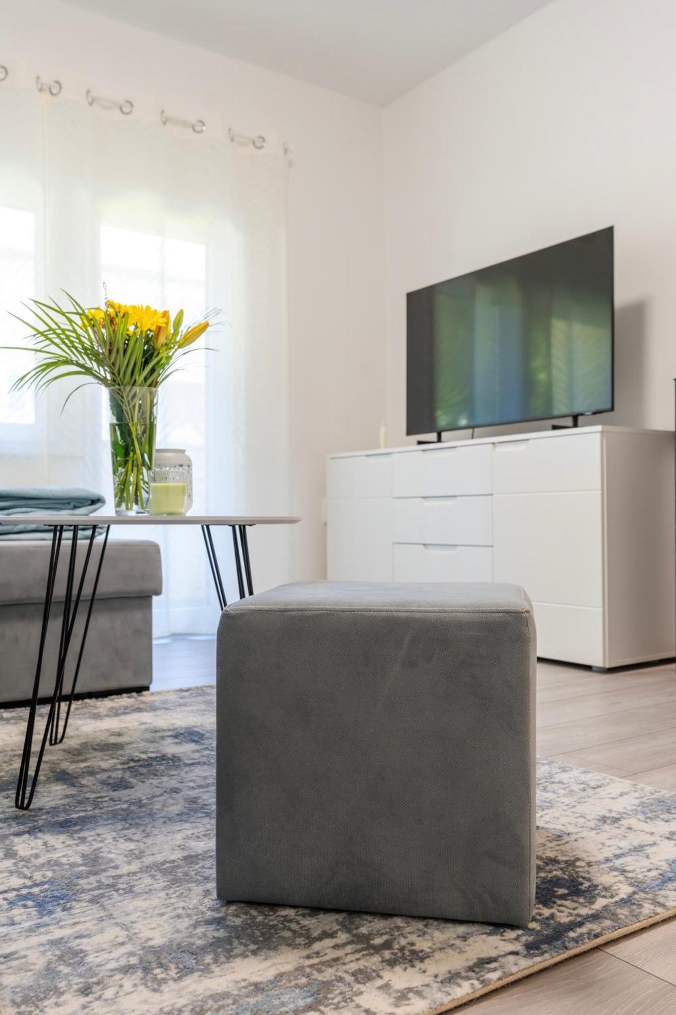 Lusi Apartment Otocac Ngoại thất bức ảnh