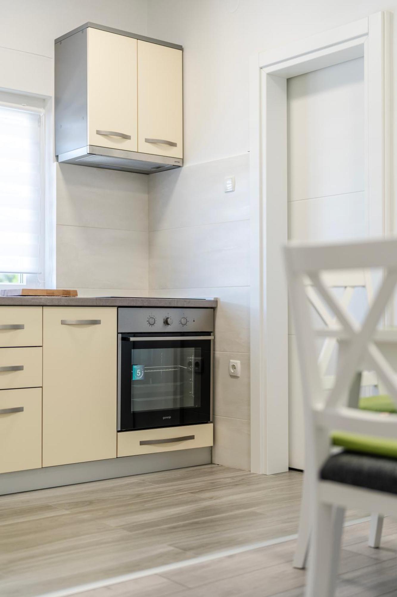Lusi Apartment Otocac Ngoại thất bức ảnh
