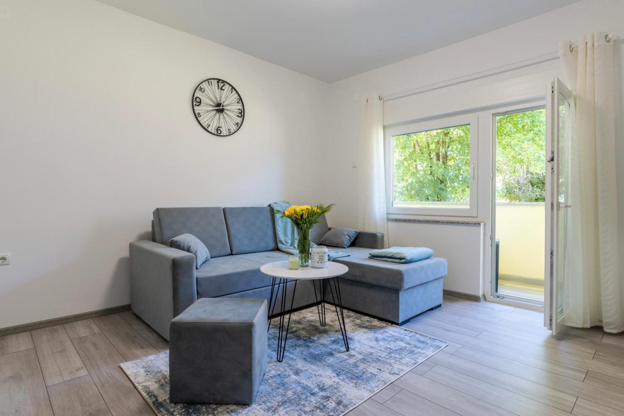 Lusi Apartment Otocac Ngoại thất bức ảnh