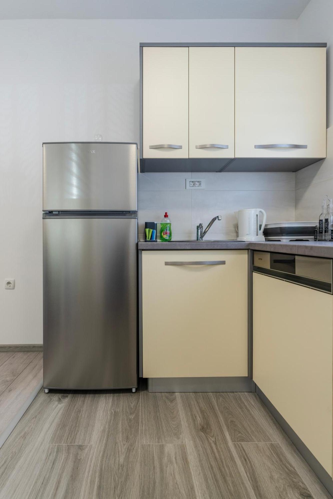 Lusi Apartment Otocac Ngoại thất bức ảnh